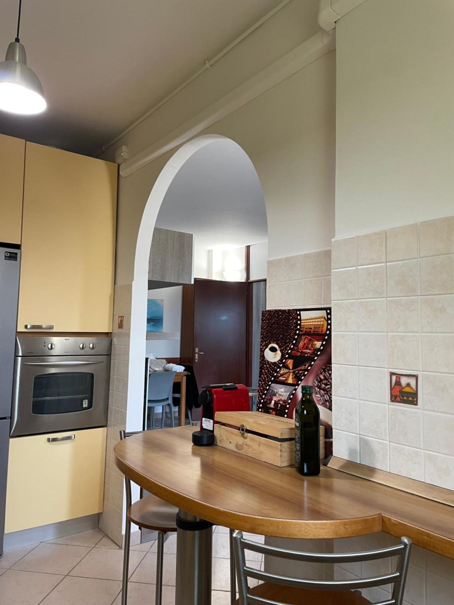 Pm 2 Via De Gasperi Guest House Роццано Экстерьер фото