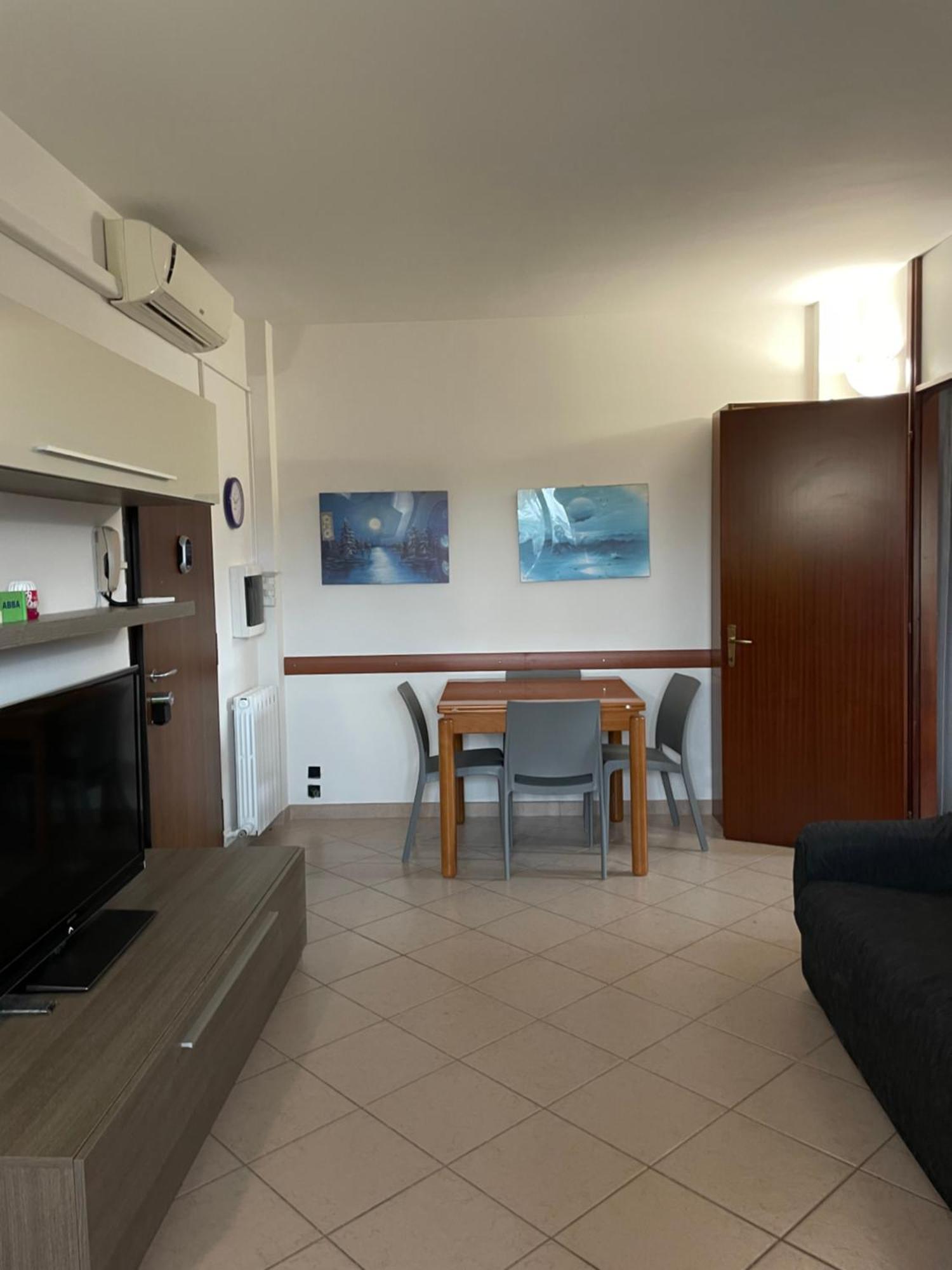 Pm 2 Via De Gasperi Guest House Роццано Экстерьер фото